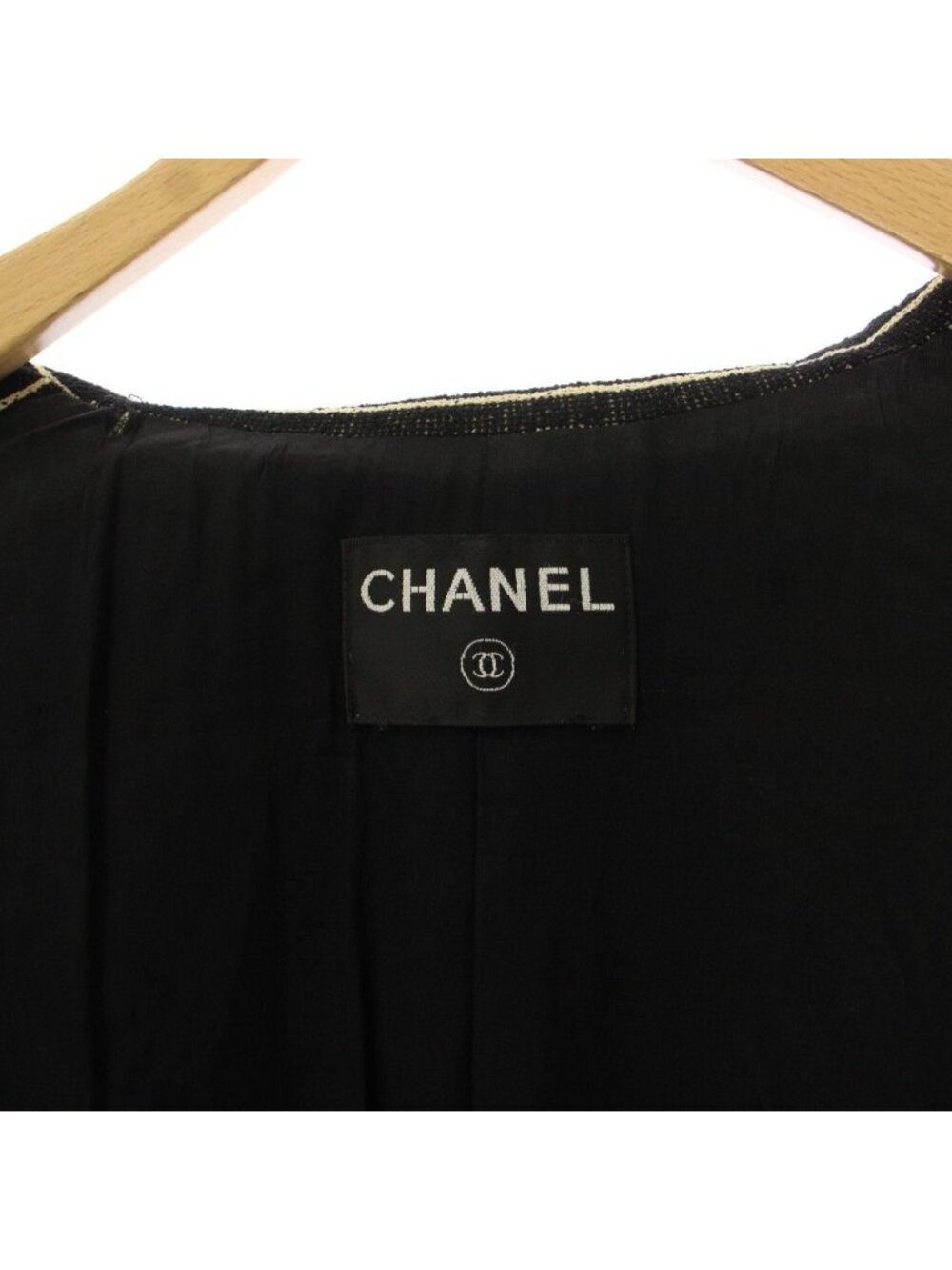 Chanel Chesterfield Long Border Pattern Camellia Silk Black White YT Shoulder - Picture 5 of 8